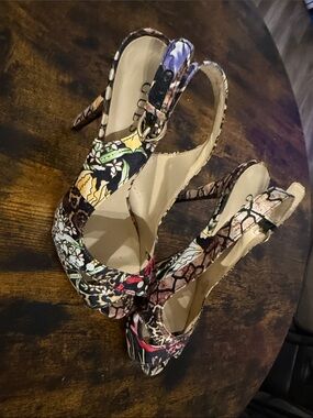 Guess Multicolor Floral Slingback Heels
